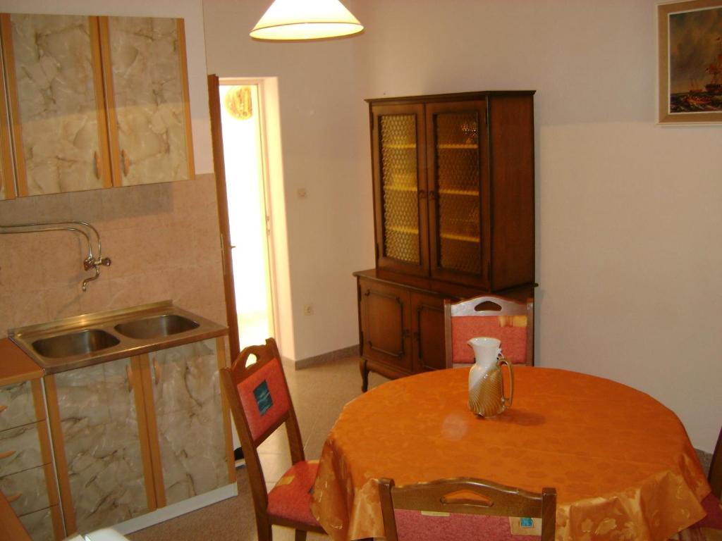 Apartments Mila Bol Oda fotoğraf
