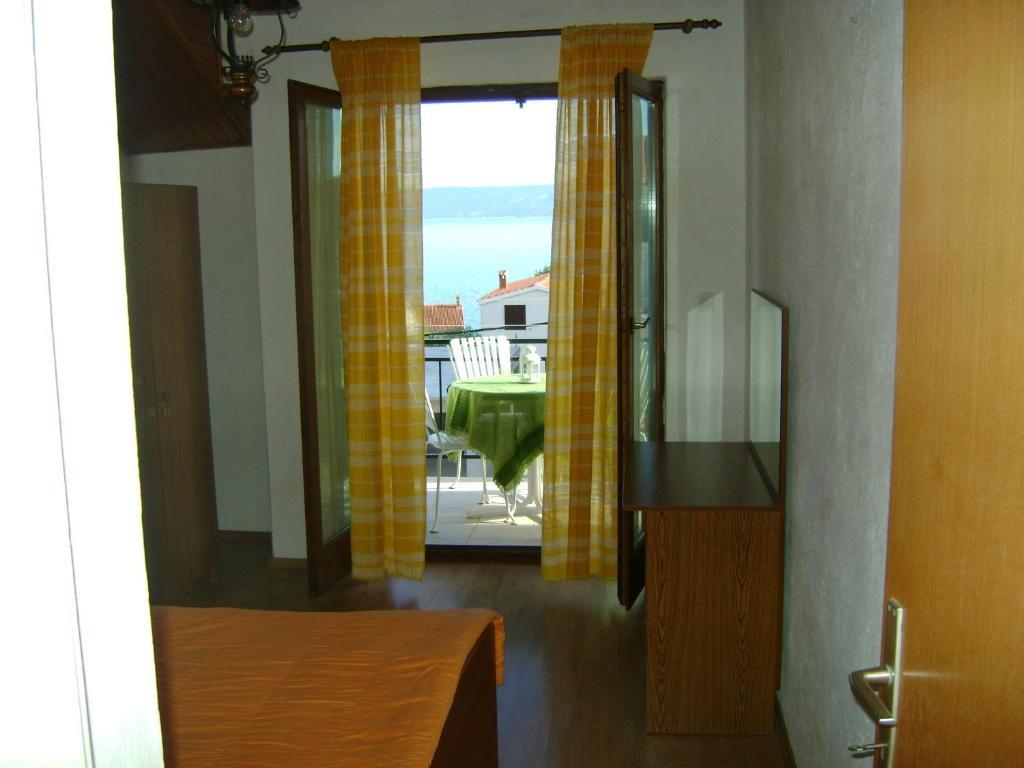 Apartments Mila Bol Oda fotoğraf